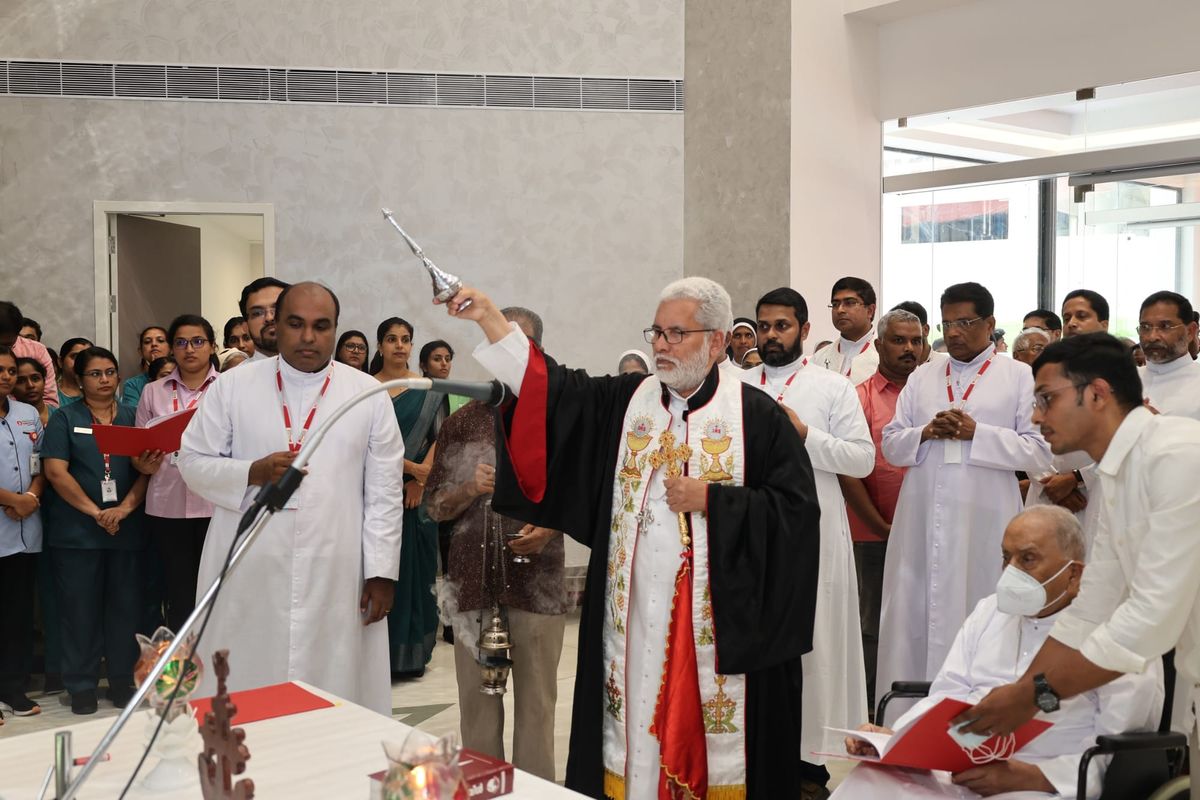 മാർ സ്ലീവാ മെഡിസിറ്റിയിൽ ​ ​ഗ്യാസ്ട്രോസയൻസസ്, പൾമണറി വിഭാഗങ്ങളുടെ പുതിയ കെട്ടിടത്തിന്റെ വെഞ്ചരിപ്പ് നടത്തി