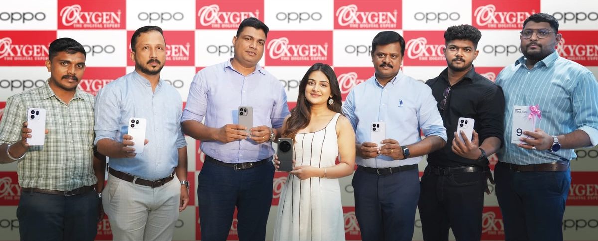 ഓക്‌സിജന്‍ ഷോറൂമുകളില്‍ റിയല്‍മി 16 ടി ഫോണിന്റെ ആദ്യവില്‍പ്പന നടത്തി നടിമാരും ഇന്‍ഫ്‌ളുവന്‍സര്‍മാരും