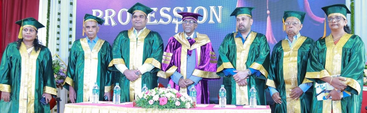 നഴ്‌സിങ് വിദ്യാര്‍ഥികളുടെ ബിരുദദാന സമ്മേളനം