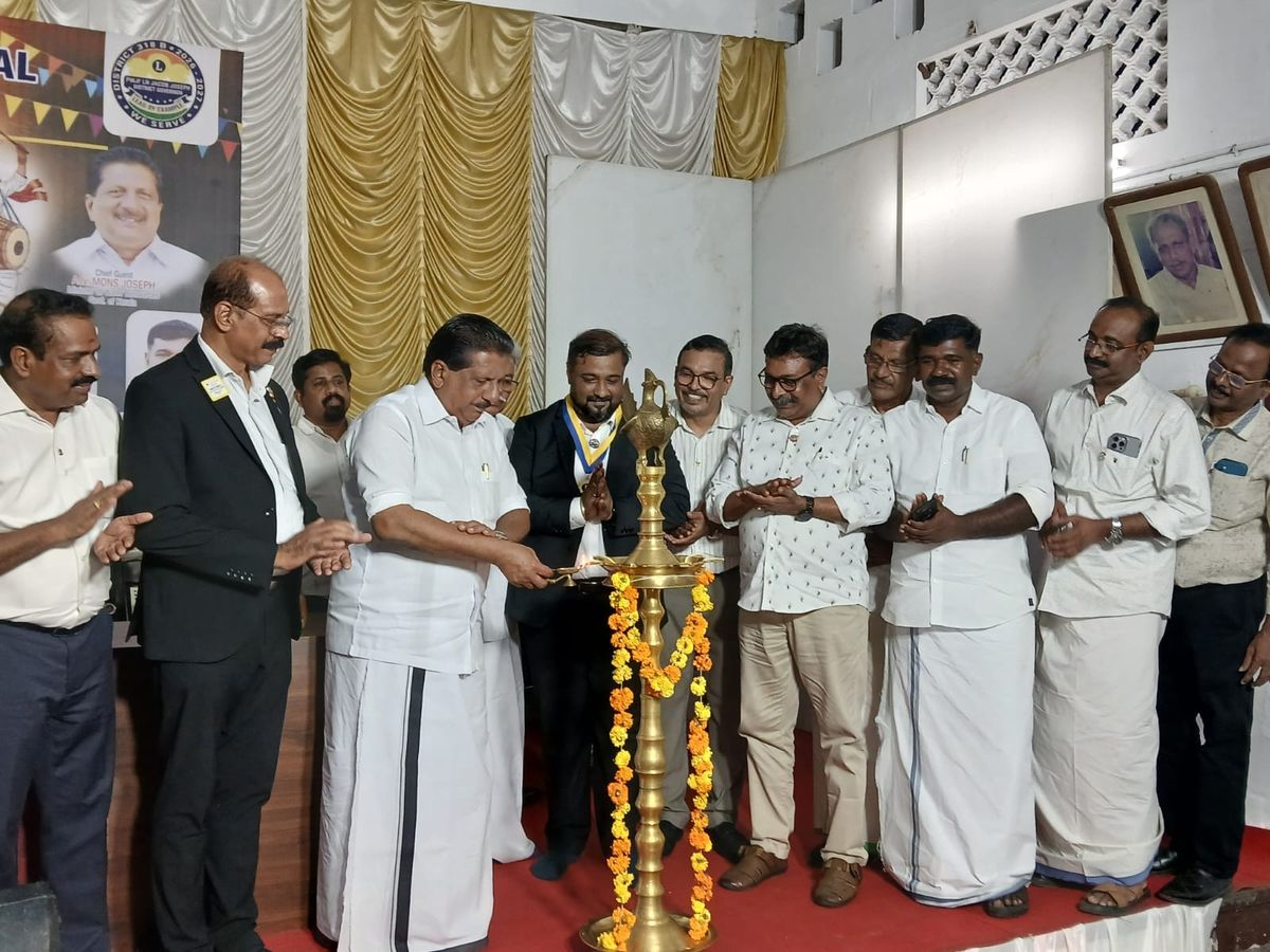 വൈക്കം ലയൺസ് ക്ലബ് പുതിയ ഭാരവാഹികൾ ചുമതലയേറ്റു