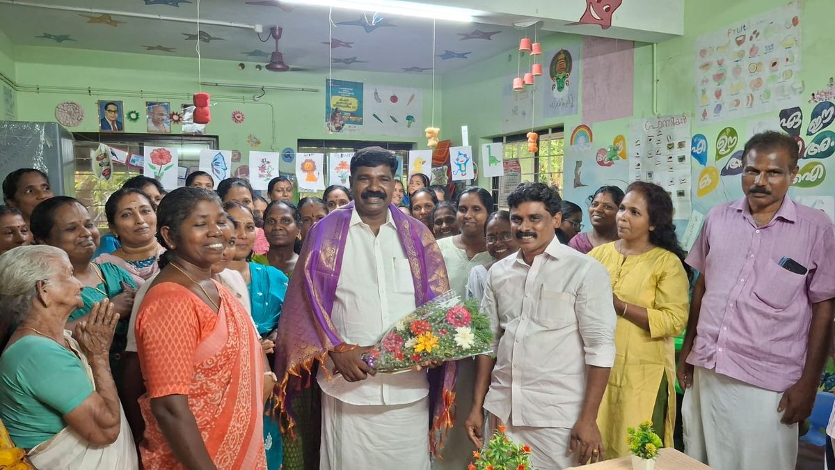 കെ. ബിനിമോൻ എം.എൽ.എക്ക് സ്വീകരണം നൽകി