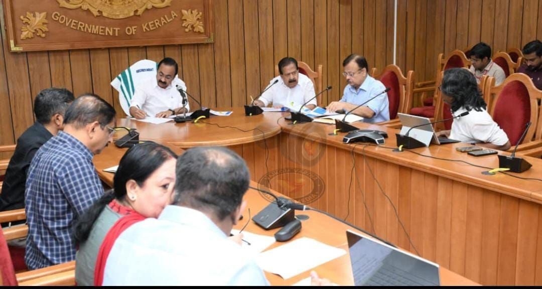 മഴക്കെടുതി: സ്ഥിതിഗതികൾ വിലയിരുത്താൻ മുഖ്യമന്ത്രിയുടെ നേതൃത്വത്തിൽ അടിയന്തര യോഗം