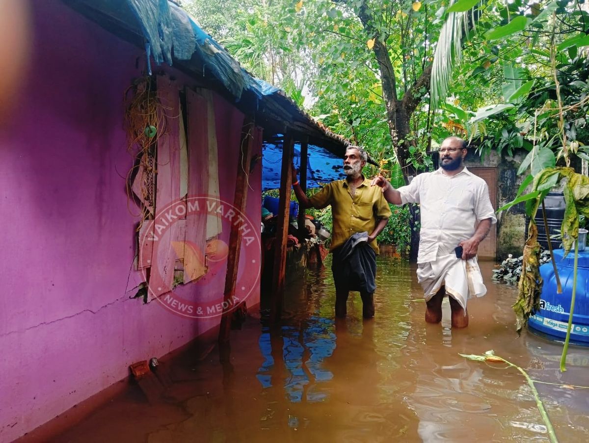 ഉദയനാപുരത്ത് മഴക്കെടുതി രൂക്ഷം: പ്രത്യേക പരിഗണന ആവശ്യപ്പെട്ട് പഞ്ചായത്ത് പ്രസിഡന്റ്