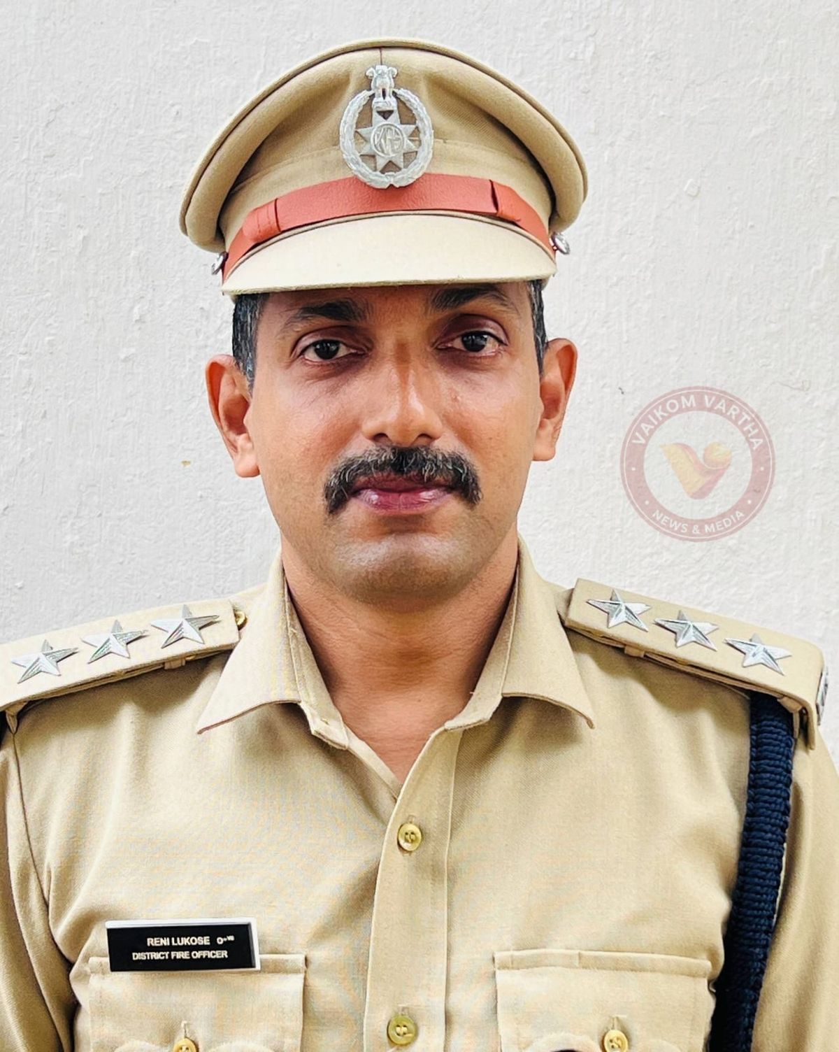 ജില്ലാ ഫയർ ഓഫീസർ റെനി ലൂക്കോസിന് മുഖ്യമന്ത്രിയുടെ അഗ്നിശമന സേനാ മെഡൽ