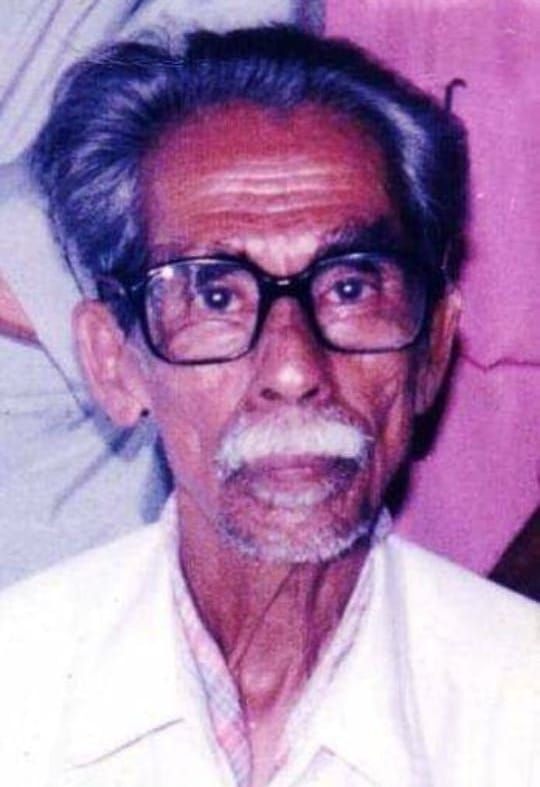 അക്ഷരങ്ങളുടെ ആചാര്യന് അക്ഷര സ്മരണാഞ്ജലി