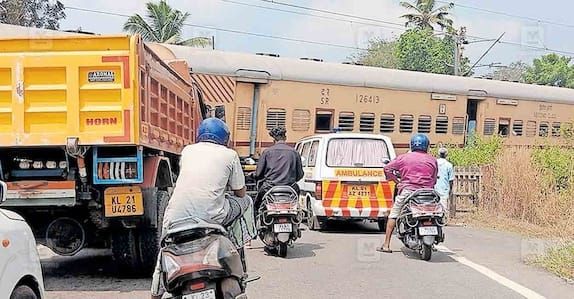 മൈനാഗപ്പള്ളി റെയിൽവേ മേൽപ്പാലത്തിന്റെ നിർമാണം സമയബന്ധിതമായി പൂർത്തിയാക്കും