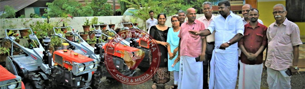 വനം സൗത്ത് പാടശേഖര സമിതിക്ക് പവര്‍ ട്രില്ലറുകള്‍ വിതരണം ചെയ്തു