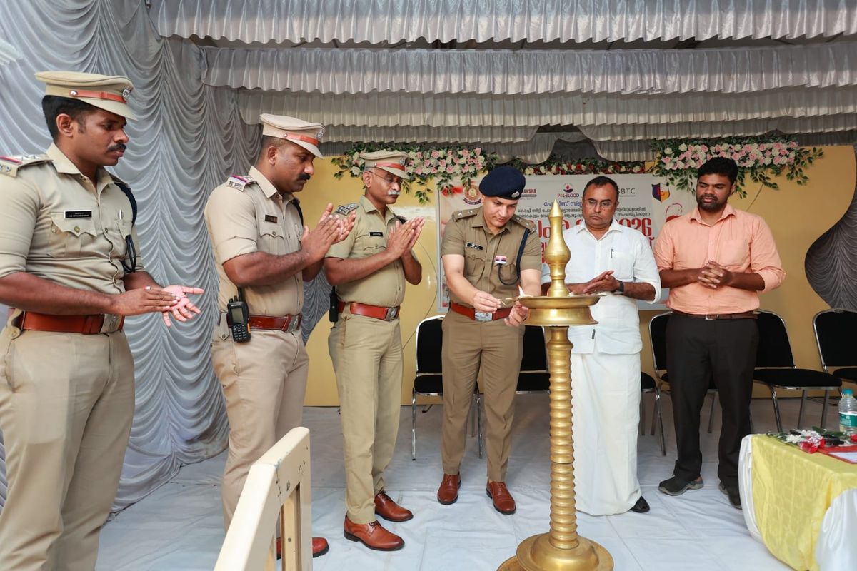 കൊച്ചി സിറ്റി പൊലീസും വി.പി.എസ് ലേക്‌ഷോറുമായി ചേർന്ന് രക്തദാന ക്യാമ്പ്