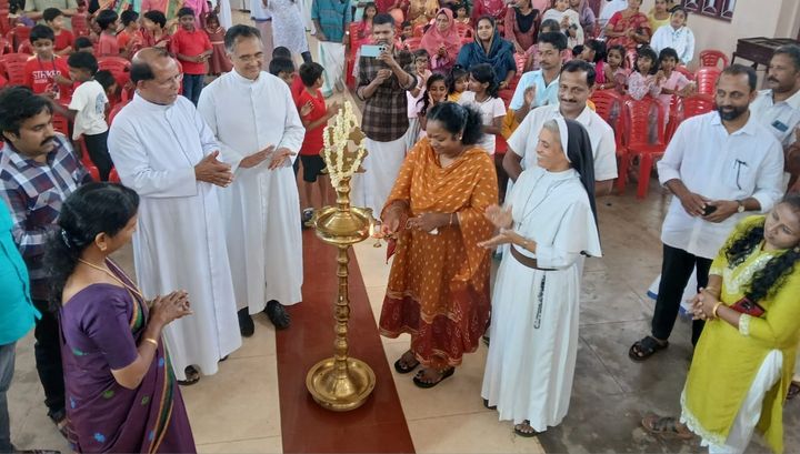 വെള്ളൂർ കരിപ്പാടം കാരുണ്യമാതാ എൽ.പി സ്‌കൂൾ സുവർണ്ണ ജൂബിലി ആഘോഷത്തിന് തുടക്കമായി