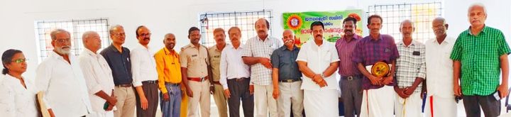 രക്ഷാപ്രവര്‍ത്തകരെ ആദരിച്ചു