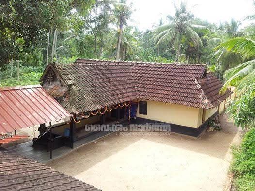 നാട്ടരചന്റെ ദേവതാരാധനയുടെ നേര്‍ക്കാഴ്‌ചയായി ഒരു വാഗ്‌ദേവതാക്ഷേത്രം