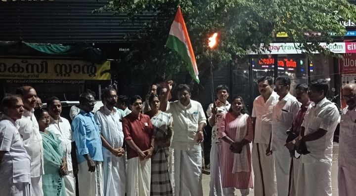 ശബരിമലയിലെ സ്വർണ്ണപ്പാളി വിവാദം: ദേവസ്വം മന്ത്രിയുടെ രാജി ആവശ്യപ്പെട്ട് വൈക്കത്ത് കോൺഗ്രസ് പ്രകടനം നടത്തി