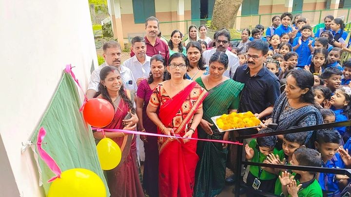 മറവൻതുരുത്ത് ഗവ.യു.പി സ്കൂളിൽ ടോയ്ലറ്റ് സമുച്ചയം ഉദ്ഘാടനം ചെയ്തു