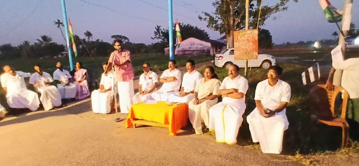 തലയോലപ്പറമ്പിലെ പകൽ വീട് നിർമ്മാണത്തിലെ അഴിമതി അന്വേഷണം നടത്തണം: കോൺഗ്രസ്