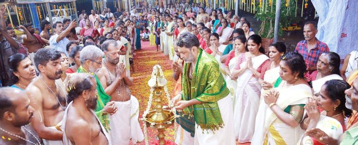 പോളശ്ശേരി ഭഗവതി ക്ഷേത്രത്തില്‍ ഭാഗവത സപ്താഹയജ്ഞം തുടങ്ങി