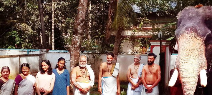 ഇണ്ടംതുരുത്തി മനയില്‍ കൊടിയേറ്ററിയിപ്പിന് വരവേല്‍പ്പ്