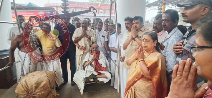 വൈക്കത്തഷ്ടമി അഹസ്സ്: വെള്ളാപ്പള്ളി ദർശനം നടത്തി