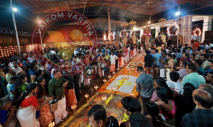 ഭക്തിയുടെ നിറദീപങ്ങളുമായി കാർത്തിക വിളക്ക്