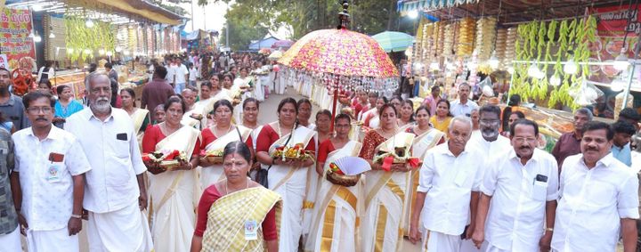 അഷ്ടമി: ധീവര സഭയുടെ നേതൃത്വത്തില്‍  ദേശതാലപ്പൊലി നടത്തി