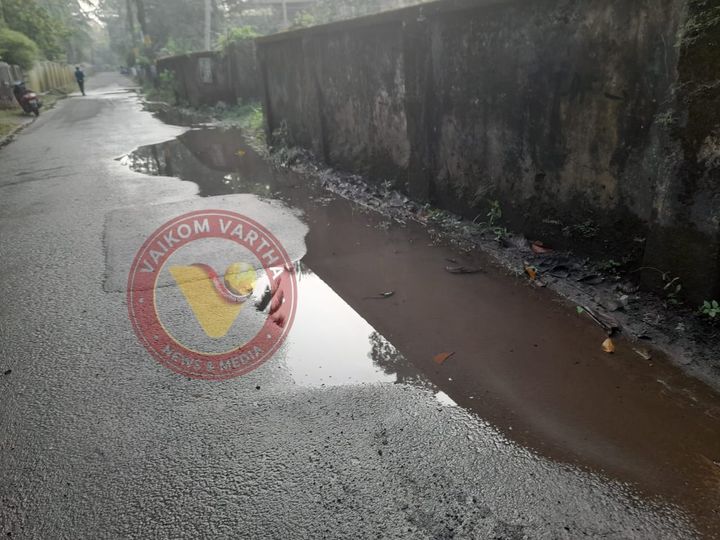 വാട്ടർ അതോറിറ്റിയുടെ അനാസ്ഥ: പൈപ്പ് പൊട്ടി കുടിവെള്ളം പാഴാകുന്നു