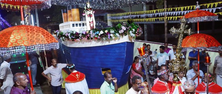 നടേല്‍പള്ളി തിരുനാള്‍ പ്രദക്ഷിണം ഭക്തി സാന്ദ്രം