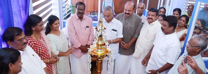 വൈക്കം അര്‍ബ്ബന്‍ സഹകരണ ബാങ്ക് സില്‍വര്‍ ജൂബിലി ആഘോഷിച്ചു: സഹായ പദ്ധതികള്‍ വിതരണം ചെയ്തു