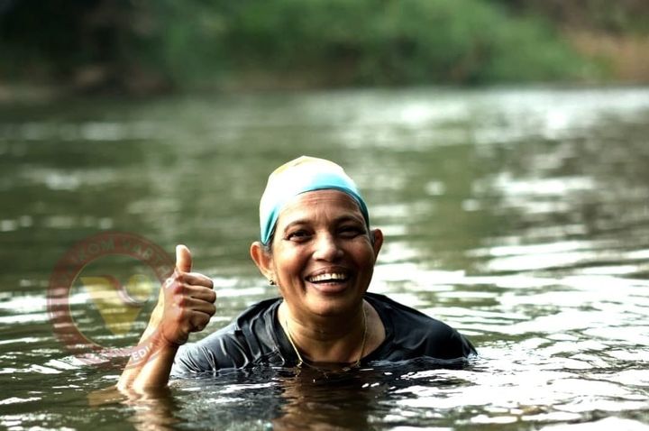 വേമ്പനാട്ടു കായൽ നീന്തിക്കടക്കാൻ 63 വയസ്സുകാരി