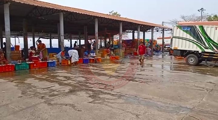 മത്സ്യത്തൊഴിലാളികളുടെയും അനുബന്ധ തൊഴിലാളികളുടെയും ക്ഷേമം സംബന്ധിച്ച നിയമസഭ സമിതി റിപ്പോർട്ട് സമർപ്പിച്ചു