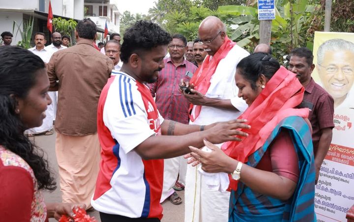 എല്‍.ഡി.എഫ് വികസന മുന്നേറ്റജാഥയ്ക്ക് ഹൃദ്യവരവേല്‍പ്