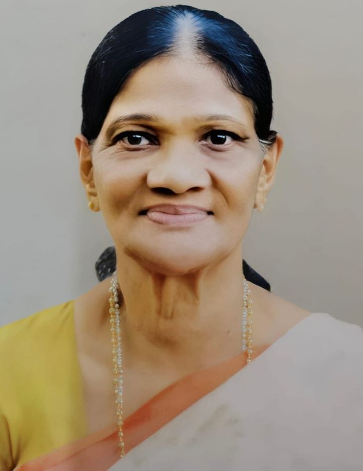 സിസിലിയാമ്മ  വക്കച്ചൻ (76)