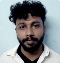 ഗുണ്ടാനേതാവ് അലുവ അതുലിനെ വെട്ടിക്കൊന്നു; ജാമ്യത്തിലിറങ്ങി മടങ്ങുമ്പോൾ കൊലപാതകം