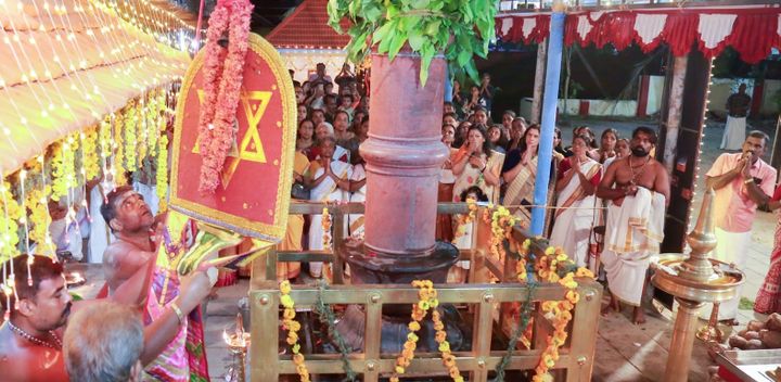 മൂത്തേടത്തുകാവ് ഭഗവതി ക്ഷേത്രത്തില്‍ ഉത്സവം കൊടിയേറി; കൂടിപ്പൂജ എഴുന്നള്ളിപ്പ് 22ന്