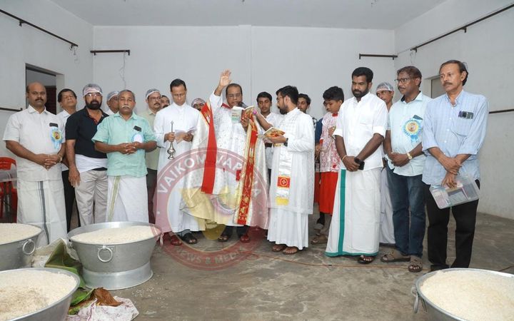 തലയോലപ്പറമ്പ് സെന്റ്‌ ജോർജ് പള്ളിയിൽ ഊട്ടു നേർച്ച നടത്തി