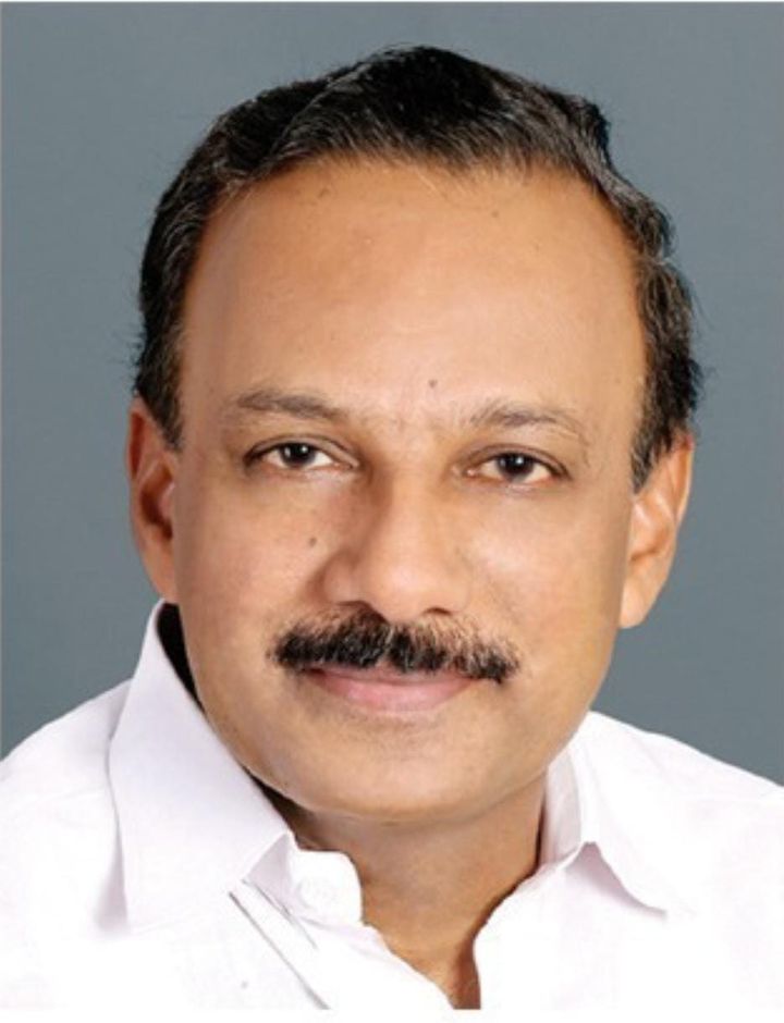 കര്‍മ്മ ശ്രേഷ്ഠാ പുരസ്‌ക്കാരം ട്രിവാന്‍ഡ്രം സ്പിന്നിംഗ് മില്‍സ് ചെയര്‍മാന്‍ സണ്ണി തോമസിന്