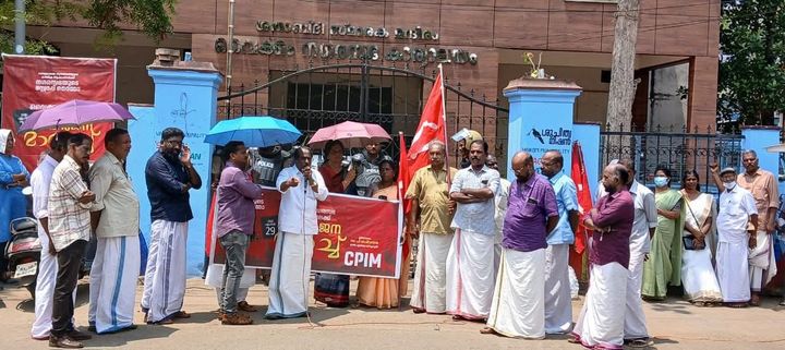മടിയത്ര സ്കൂൾ സ്റ്റേഡിയം നിർമ്മാണം: നഗരസഭയുടെ സ്റ്റോപ്പ് മെമ്മോക്കെതിരെ സി.പി.എം പ്രതിഷേധം.
