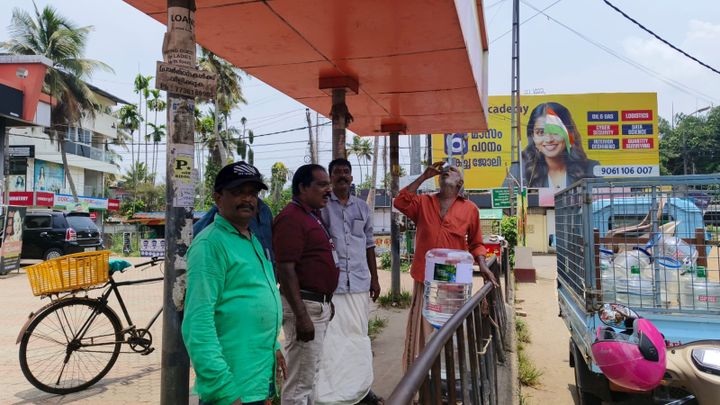 തണ്ണീർ പന്തലുകൾ സ്ഥാപിച്ചു