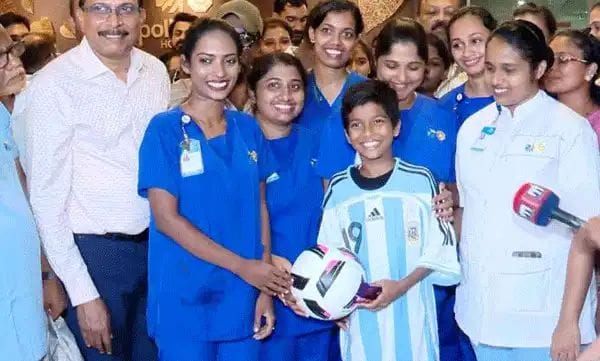 തൃശൂർ കോടാലിയില്‍ വീട്ടില്‍ നിന്ന് പാമ്പുകടിയേറ്റ് ചികിത്സയിലായിരുന്ന പത്ത് വയസ്സുകാരന്‍ അനോഷ് ആശുപത്രി വിട്ടു