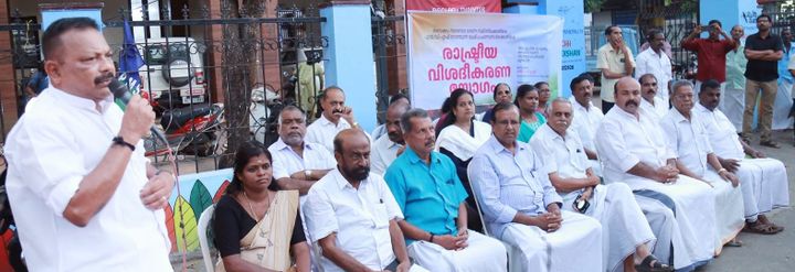 മടിയത്തറ സ്‌കൂള്‍ സ്‌റ്റേഡിയം നിര്‍മ്മാണം: കോണ്‍ഗ്രസ്സ് രാഷ്ട്രിയവിശദീകരണം നടത്തി