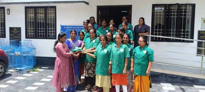 ഹരിതകർമ്മ സേനാംഗങ്ങൾക്ക് യൂണിഫോം വിതരണം ചെയ്തു