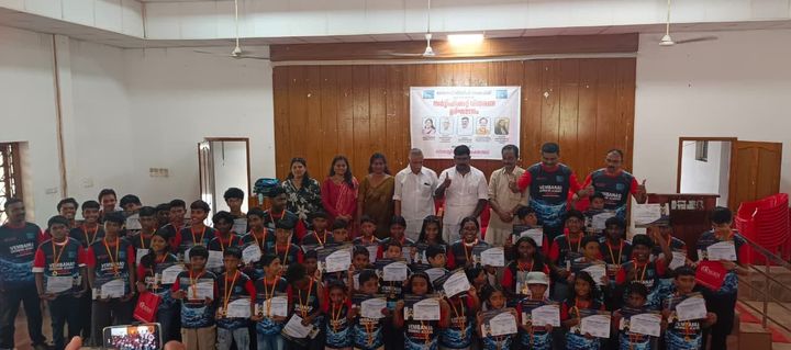 വേമ്പനാട് സ്വിമ്മിംഗ് അക്കാദമിയുടെ സർട്ടിഫിക്കറ്റ് വിതരണവും അനുമോദനവും നടന്നു