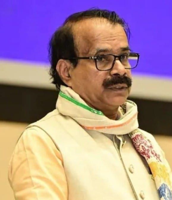 ജോർജ് കുര്യൻ കേന്ദ്രമന്ത്രി സ്ഥാനം രാജിവച്ചു