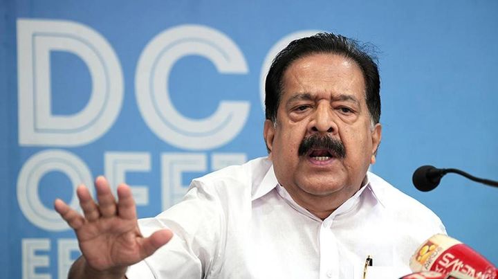 പൊലീസ് സ്റ്റേഷന്‍ വളപ്പിലും സമീപത്തും വര്‍ഷങ്ങളായി കിടക്കുന്ന വാഹനങ്ങള്‍ നീക്കം ചെയ്യും
