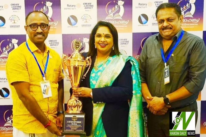 റോട്ടറി ഫൈവ് സ്റ്റാർ റൊട്ടേറിയൻ പുരസ്കാരം എസ്. ദിൻരാജിന്