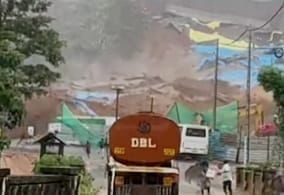 വയനാട് വൻ മണ്ണിടിച്ചിൽ ഒരു മരണം: 5 പേർക്ക് പരിക്ക്