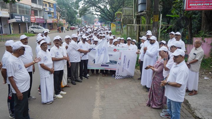 വയോജന ആരോ​ഗ്യത്തിന്റെ സന്ദേശവുമായി ഏറ്റുമാനൂരിൽ നടന്ന വാക്കത്തോൺ വർണാഭമായി
