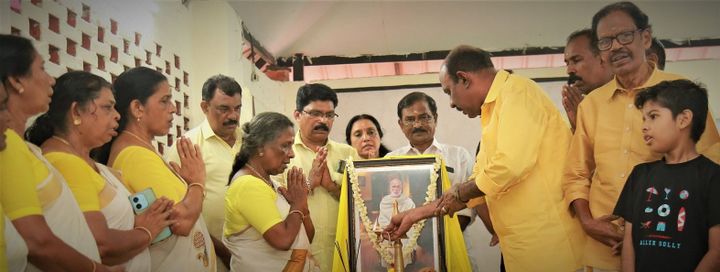 ഗുരുദേവസമാധി: വൈക്കം ടൗണ്‍ എസ്.എന്‍.ഡി.പി. ശാഖ ഗുരുപ്രസാദമൂട്ട് നടത്തി