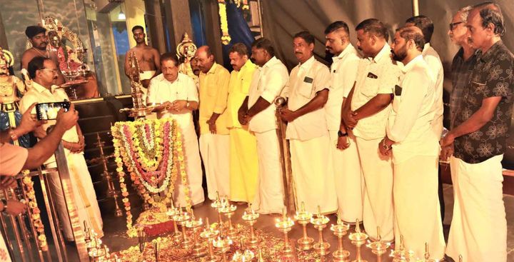 വലിയവിളക്കിന്റെ ദീപപ്രകാശനം