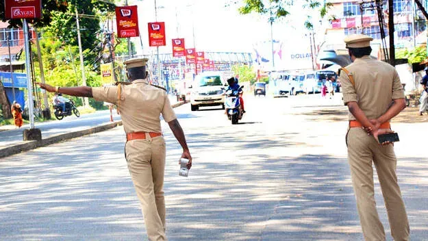 ട്രാഫിക് ഫൈൻ അടച്ചില്ലെങ്കിൽ ഇനി വീട്ടിലെ കറന്റ് പോകും! ഇ-ചലാൻ കുടിശ്ശിക പിരിക്കാൻ സുപ്രീംകോടതിയുടെ പുതിയ നിർദേശങ്ങൾ