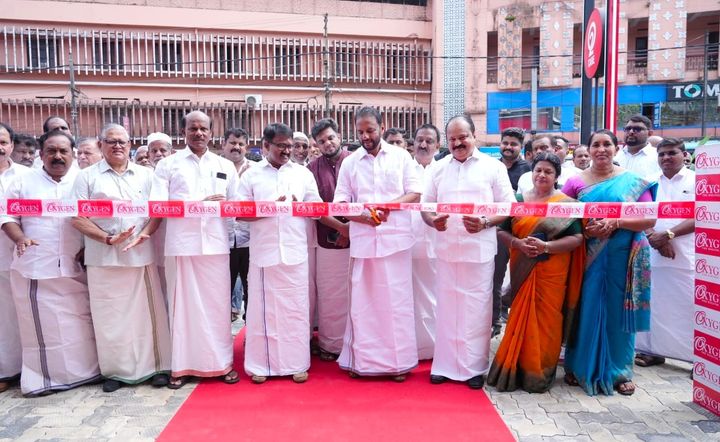 ഓക്സിജന്റെ പുതിയ ഷോറൂം ഈരാറ്റുപേട്ടയില്‍ തുറന്നു: ഉദ്ഘാടന ഓഫറുകള്‍ തുടരുന്നു
