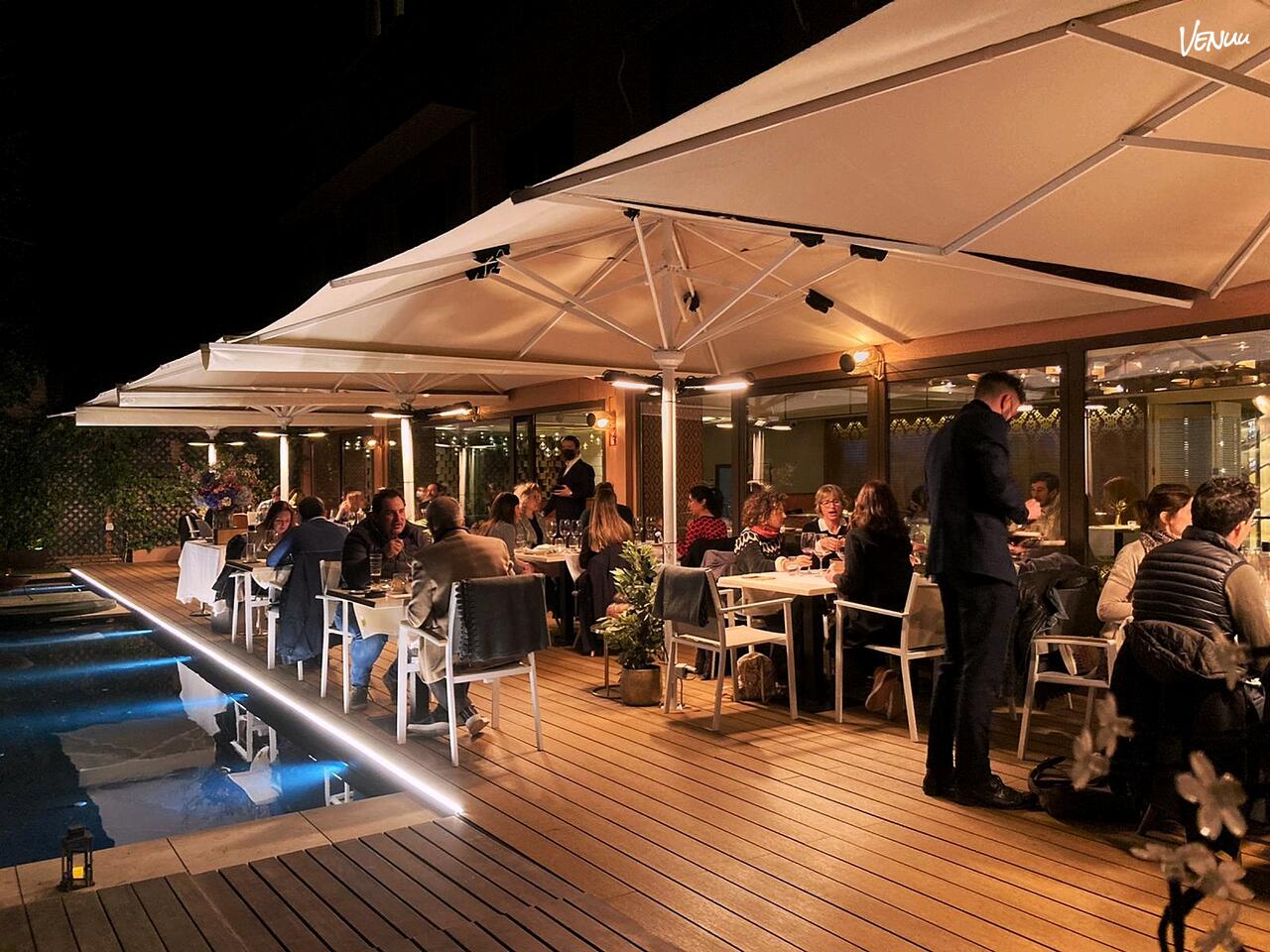 Restaurante Benares Terraza – "Alta cocina india con especias intensas y una terraza espectacular. Cena de empresa con toque exótico y sabores potentes."